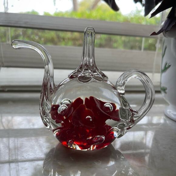 St. Clair blown glass teapot with flowers paperweight - Picture 2 of 8